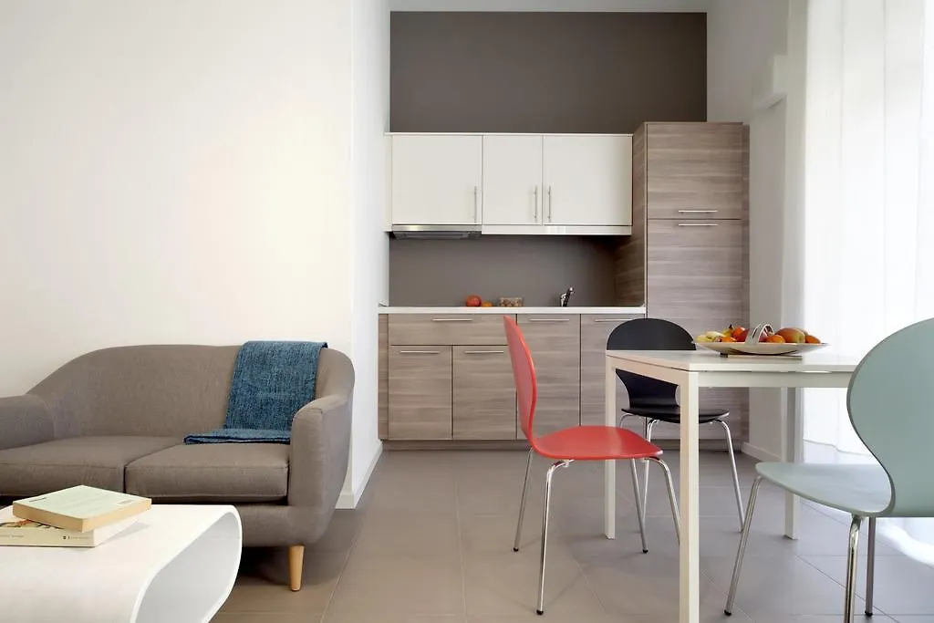 Up To Home - Residenze Milano 0*,